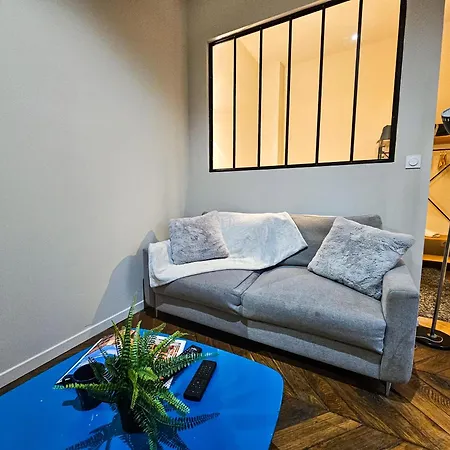 Le Bleu Hypercentre Presque Ile